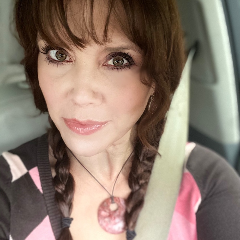 Meet your Posher, Kimberly